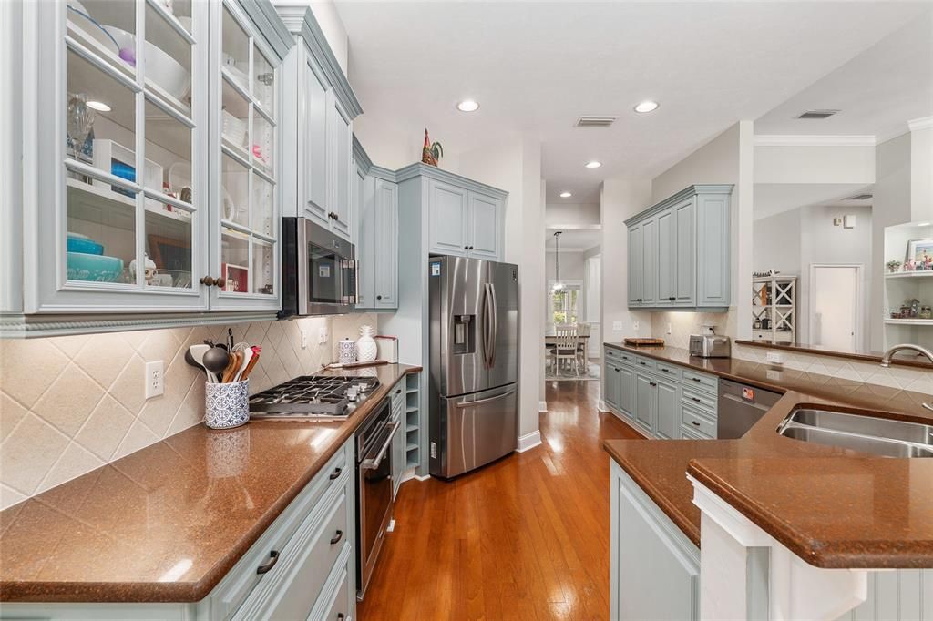 For Sale: $675,000 (4 beds, 3 baths, 2843 Square Feet)