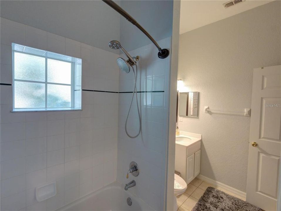 For Sale: $176,700 (2 beds, 2 baths, 1307 Square Feet)