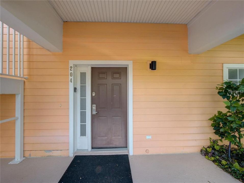For Sale: $176,700 (2 beds, 2 baths, 1307 Square Feet)