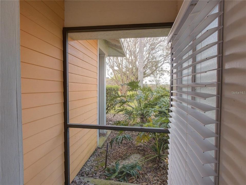 For Sale: $176,700 (2 beds, 2 baths, 1307 Square Feet)