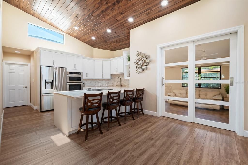 For Sale: $1,399,000 (4 beds, 3 baths, 2752 Square Feet)