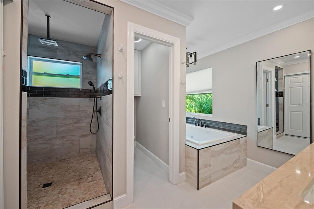 For Sale: $1,399,000 (4 beds, 3 baths, 2752 Square Feet)