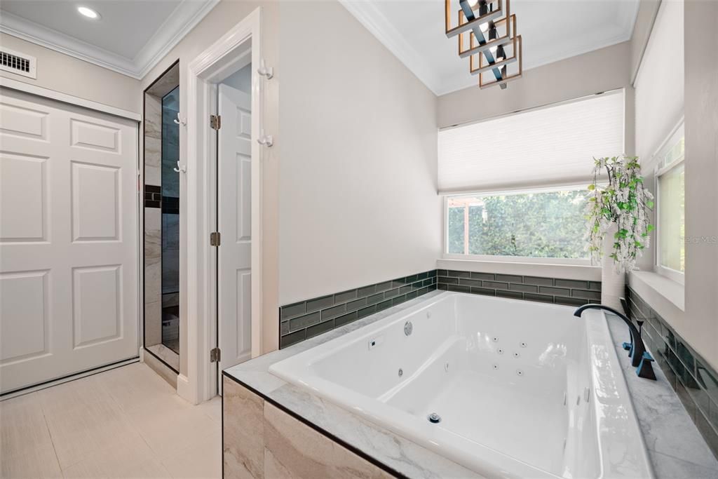 For Sale: $1,399,000 (4 beds, 3 baths, 2752 Square Feet)