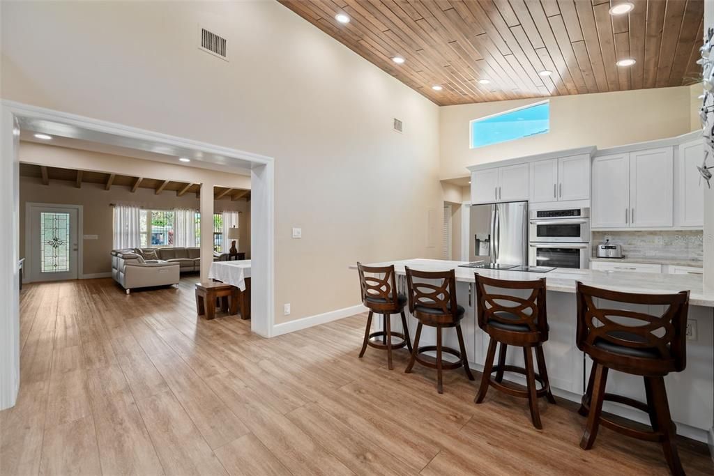 For Sale: $1,399,000 (4 beds, 3 baths, 2752 Square Feet)