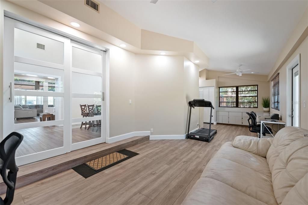 For Sale: $1,399,000 (4 beds, 3 baths, 2752 Square Feet)