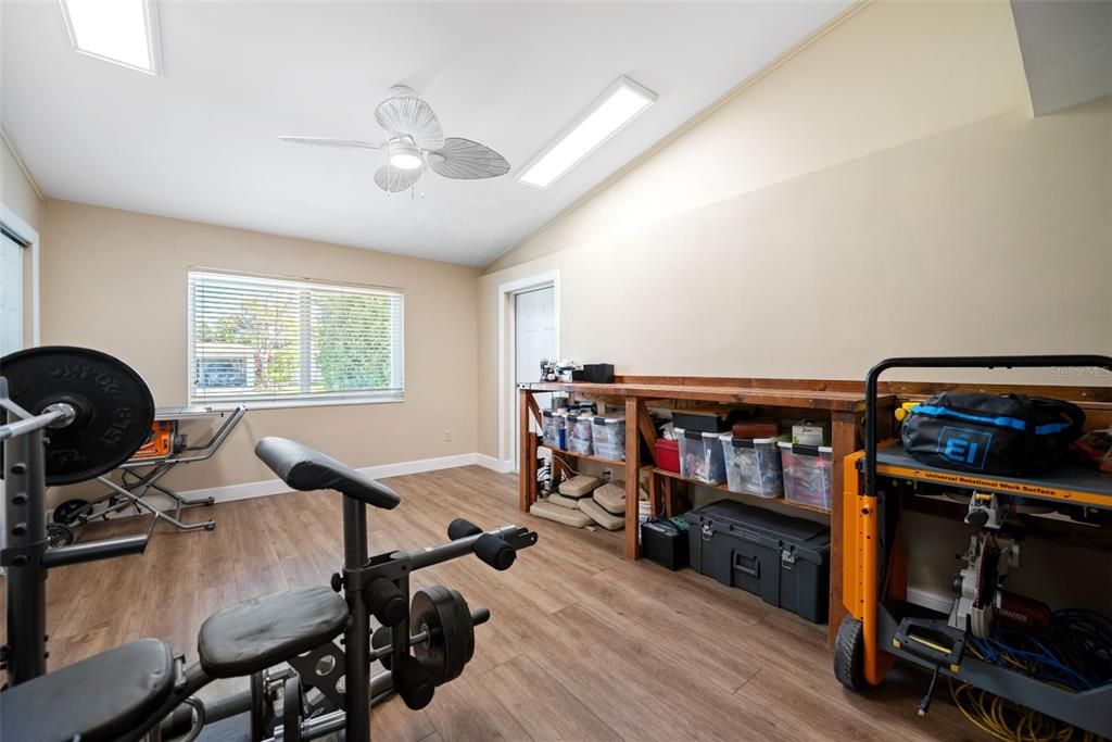For Sale: $1,399,000 (4 beds, 3 baths, 2752 Square Feet)