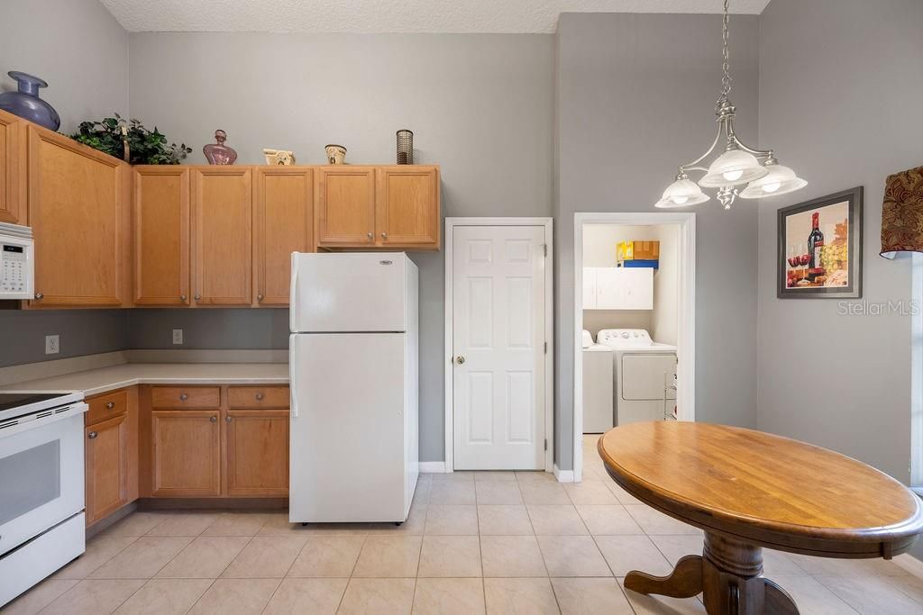Activo con contrato: $349,900 (3 camas, 2 baños, 1675 Pies cuadrados)