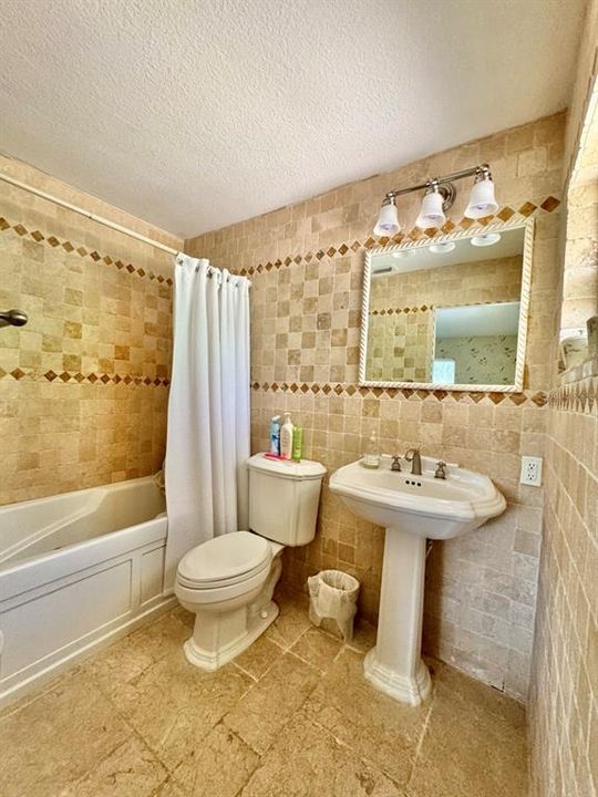 For Sale: $298,000 (3 beds, 2 baths, 1440 Square Feet)
