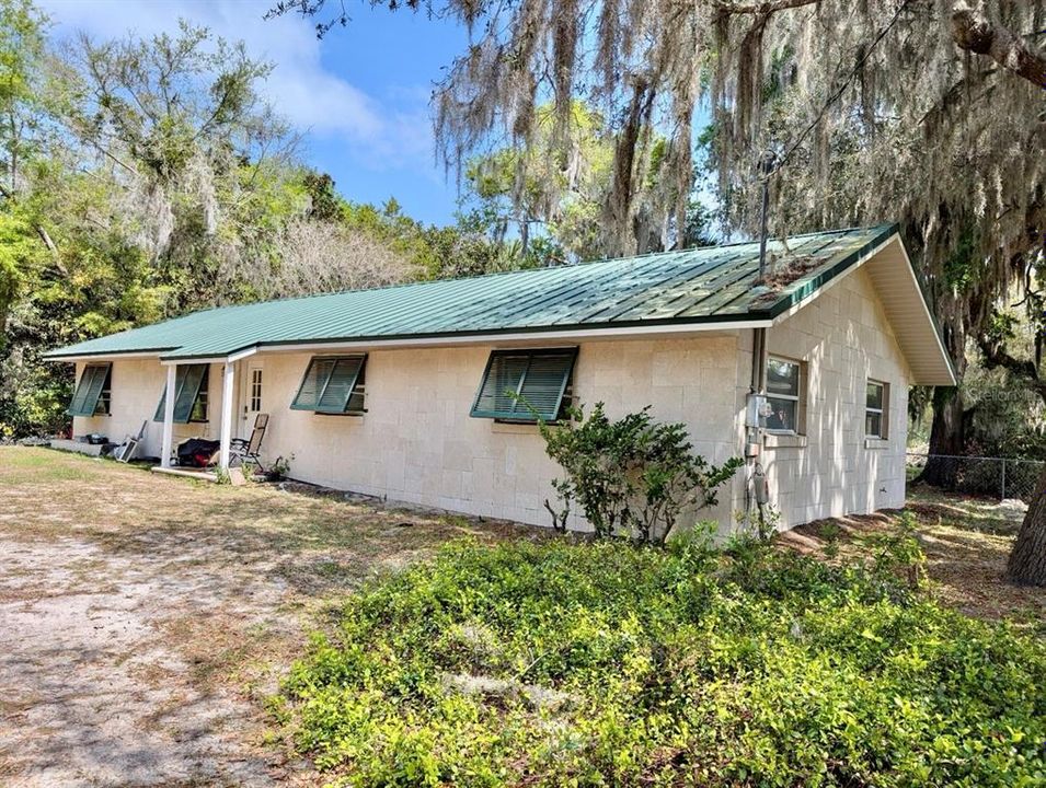 For Sale: $298,000 (3 beds, 2 baths, 1440 Square Feet)