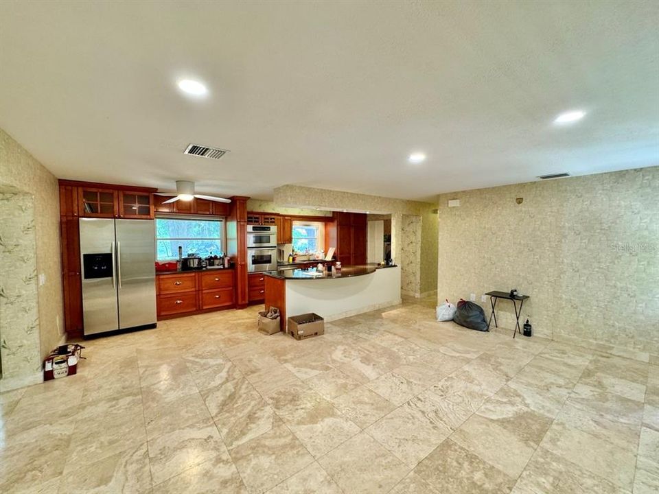 For Sale: $298,000 (3 beds, 2 baths, 1440 Square Feet)