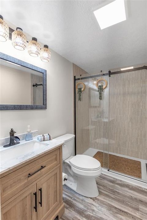 For Sale: $189,900 (2 beds, 2 baths, 1008 Square Feet)