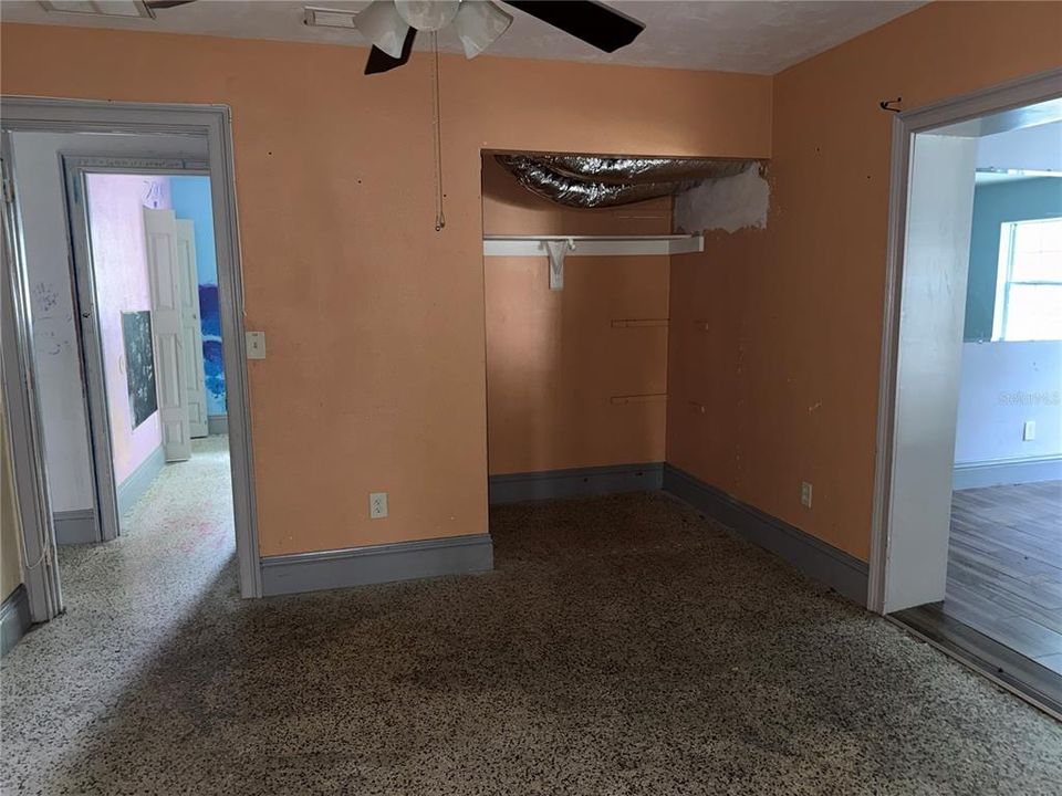 For Sale: $225,000 (5 beds, 3 baths, 2770 Square Feet)