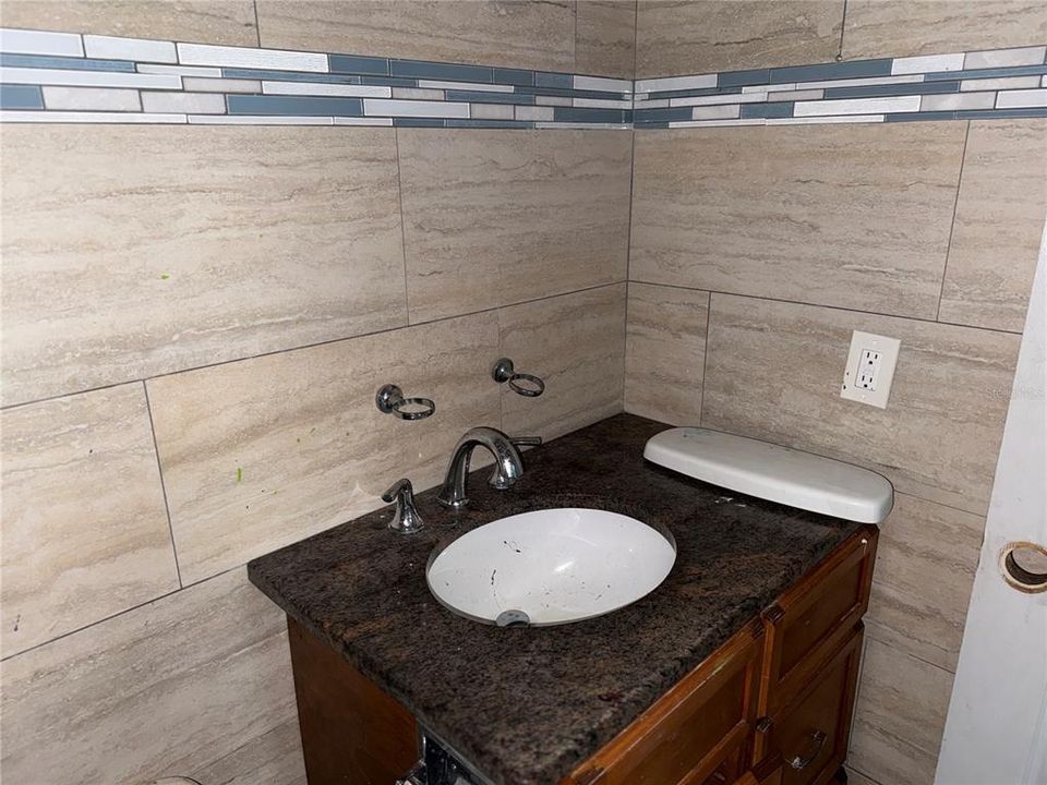 For Sale: $225,000 (5 beds, 3 baths, 2770 Square Feet)
