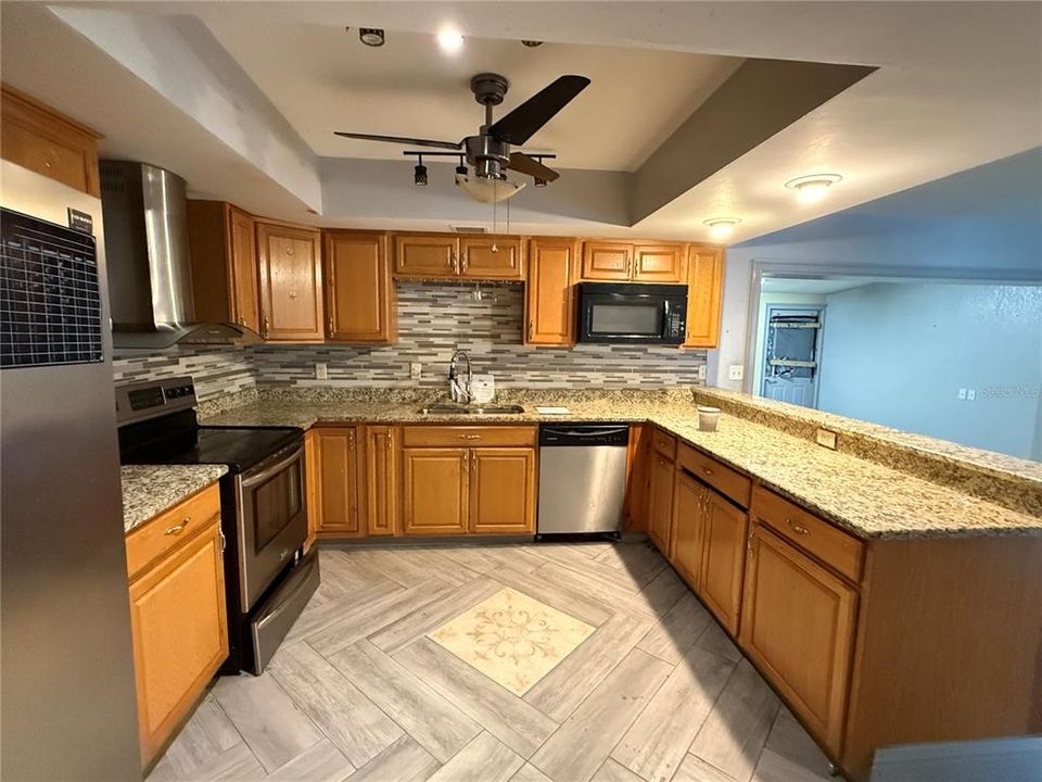 For Sale: $225,000 (5 beds, 3 baths, 2770 Square Feet)