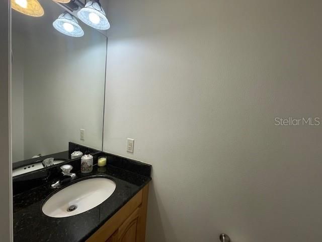 В аренду: $2,900 (4 спален, 2 ванн, 2040 Квадратных фут)