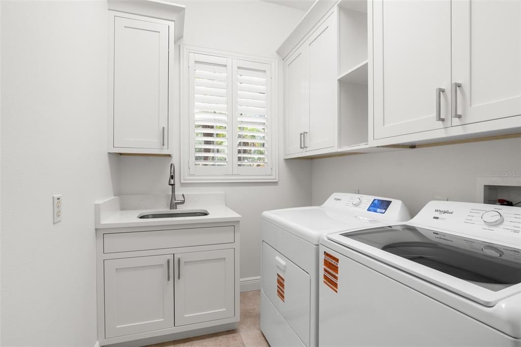 For Rent: $3,800 (3 beds, 2 baths, 2113 Square Feet)
