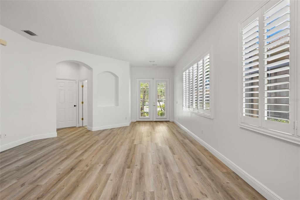 For Rent: $3,800 (3 beds, 2 baths, 2113 Square Feet)
