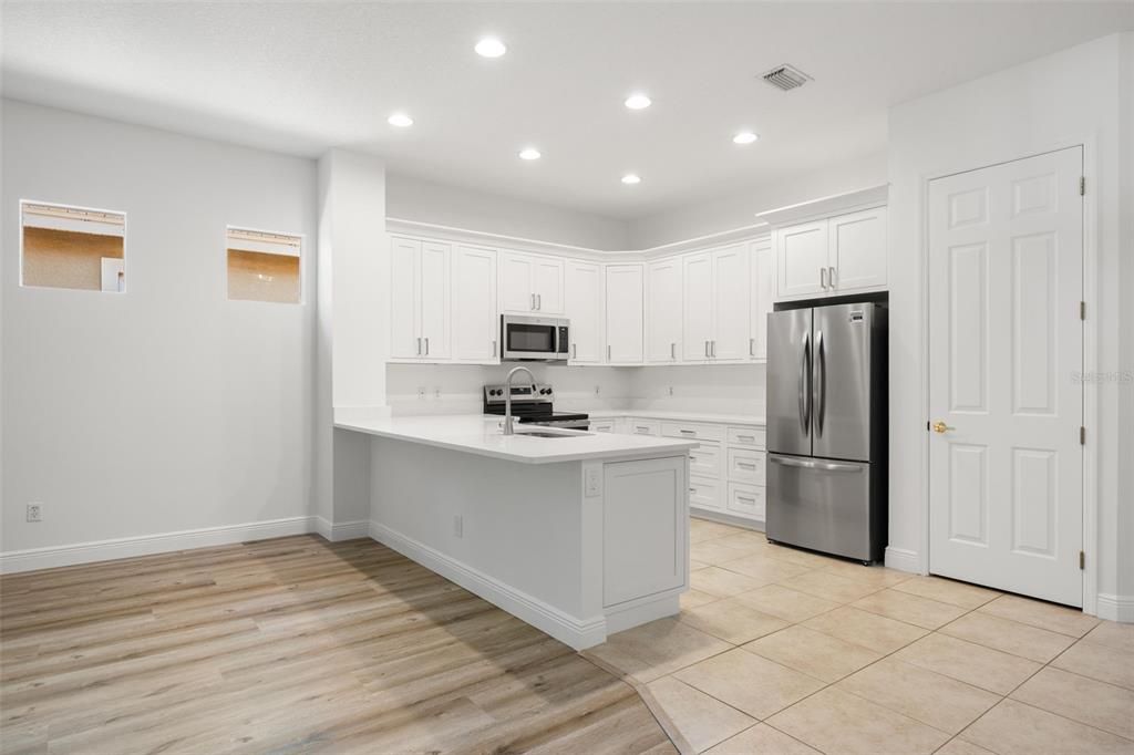 For Rent: $3,800 (3 beds, 2 baths, 2113 Square Feet)