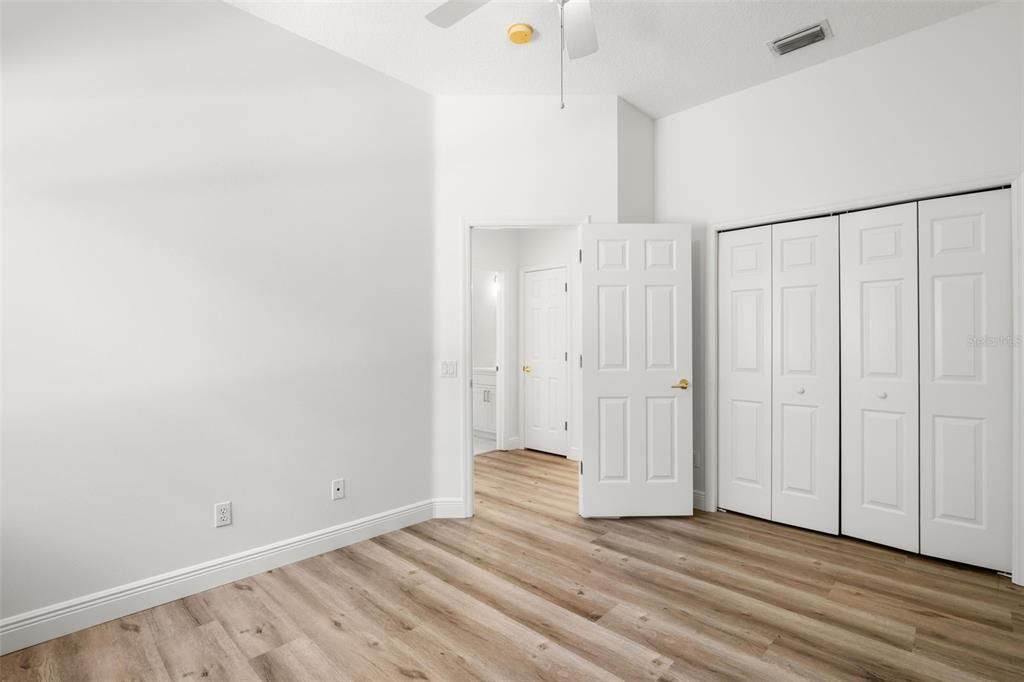 For Rent: $3,800 (3 beds, 2 baths, 2113 Square Feet)