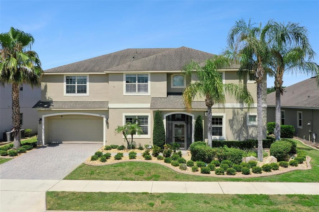 For Sale: $989,000 (6 beds, 5 baths, 4341 Square Feet)