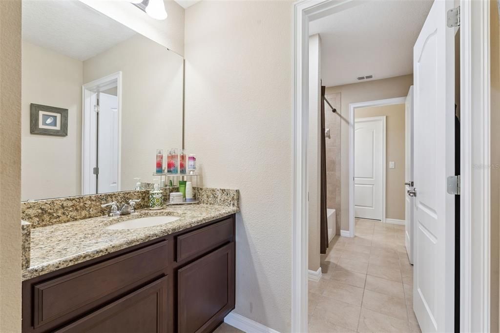 For Sale: $989,000 (6 beds, 5 baths, 4341 Square Feet)