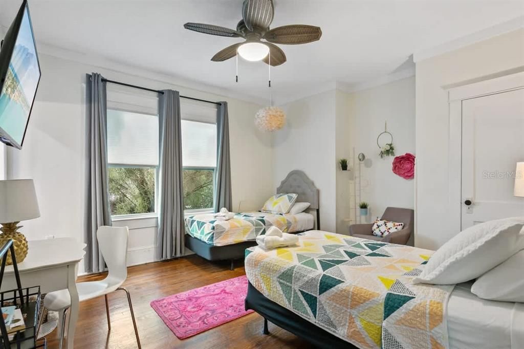 For Sale: $1,450,000 (5 beds, 0 baths, 3086 Square Feet)
