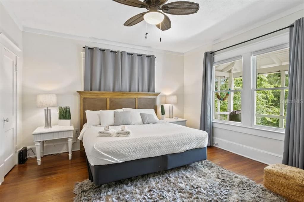 For Sale: $1,450,000 (5 beds, 0 baths, 3086 Square Feet)