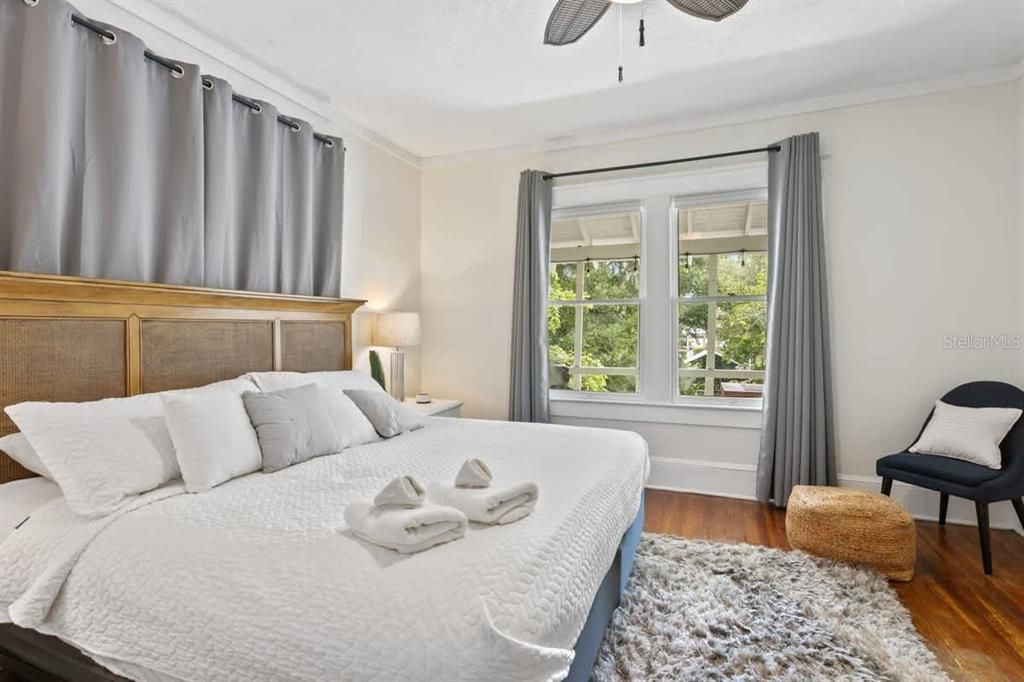 For Sale: $1,450,000 (5 beds, 0 baths, 3086 Square Feet)