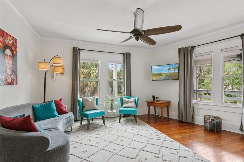 For Sale: $1,450,000 (5 beds, 0 baths, 3086 Square Feet)