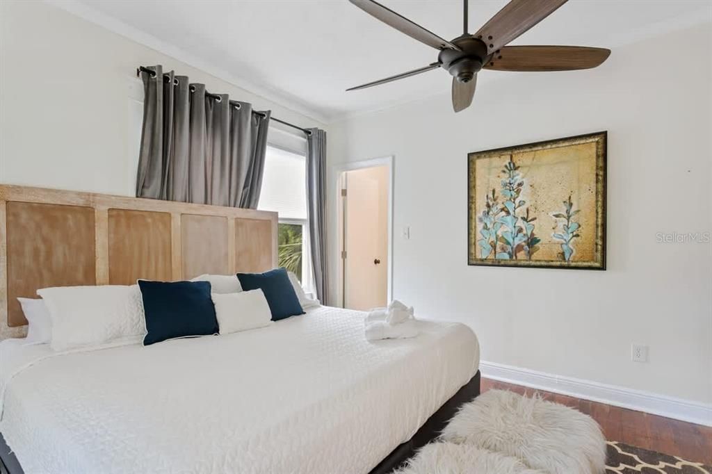 For Sale: $1,450,000 (5 beds, 0 baths, 3086 Square Feet)