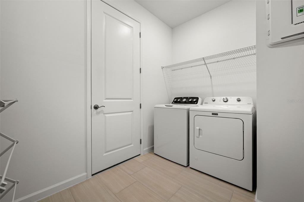 For Sale: $559,000 (3 beds, 2 baths, 1883 Square Feet)
