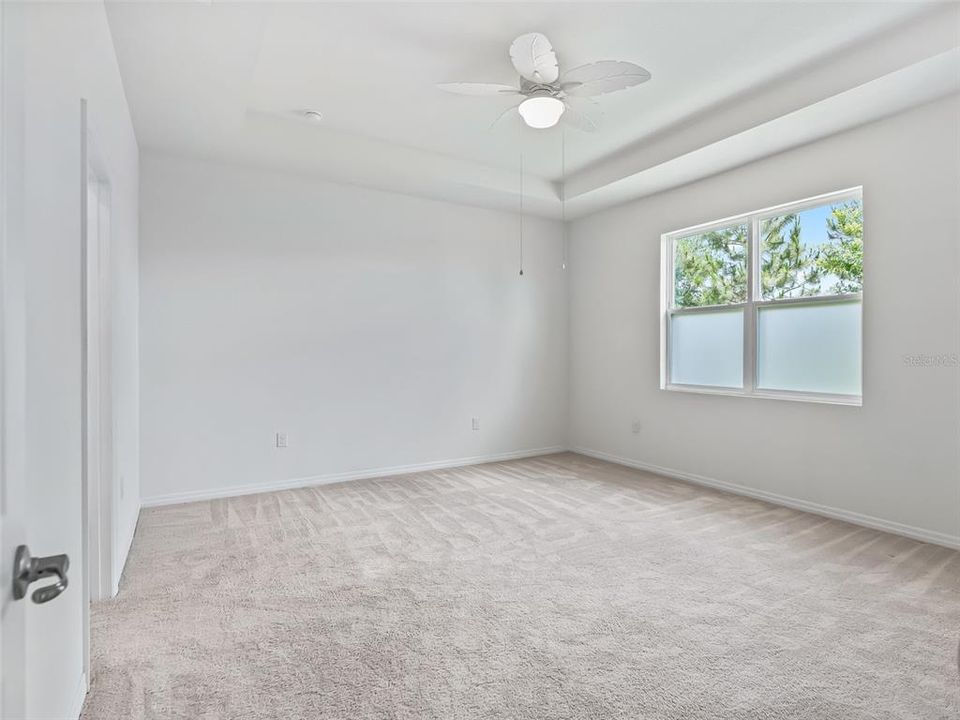 На продажу: $319,995 (3 спален, 2 ванн, 1844 Квадратных фут)
