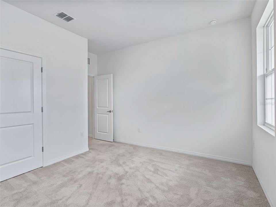 На продажу: $319,995 (3 спален, 2 ванн, 1844 Квадратных фут)