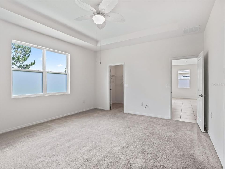 На продажу: $319,995 (3 спален, 2 ванн, 1844 Квадратных фут)