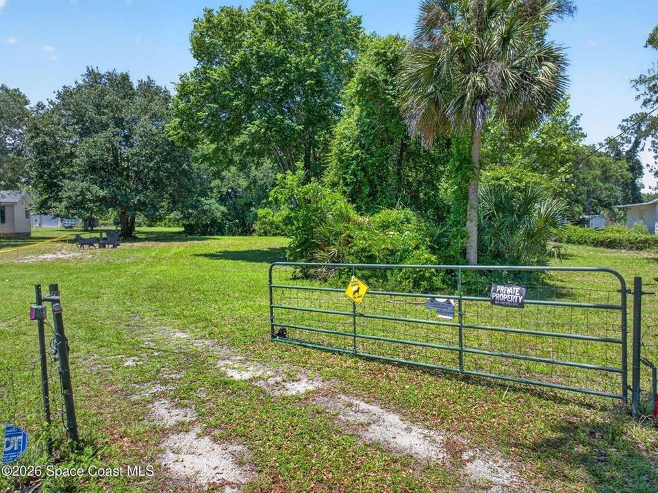 For Sale: $140,000 (1.09 acres)
