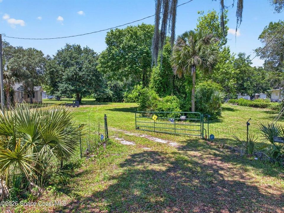 For Sale: $140,000 (1.09 acres)