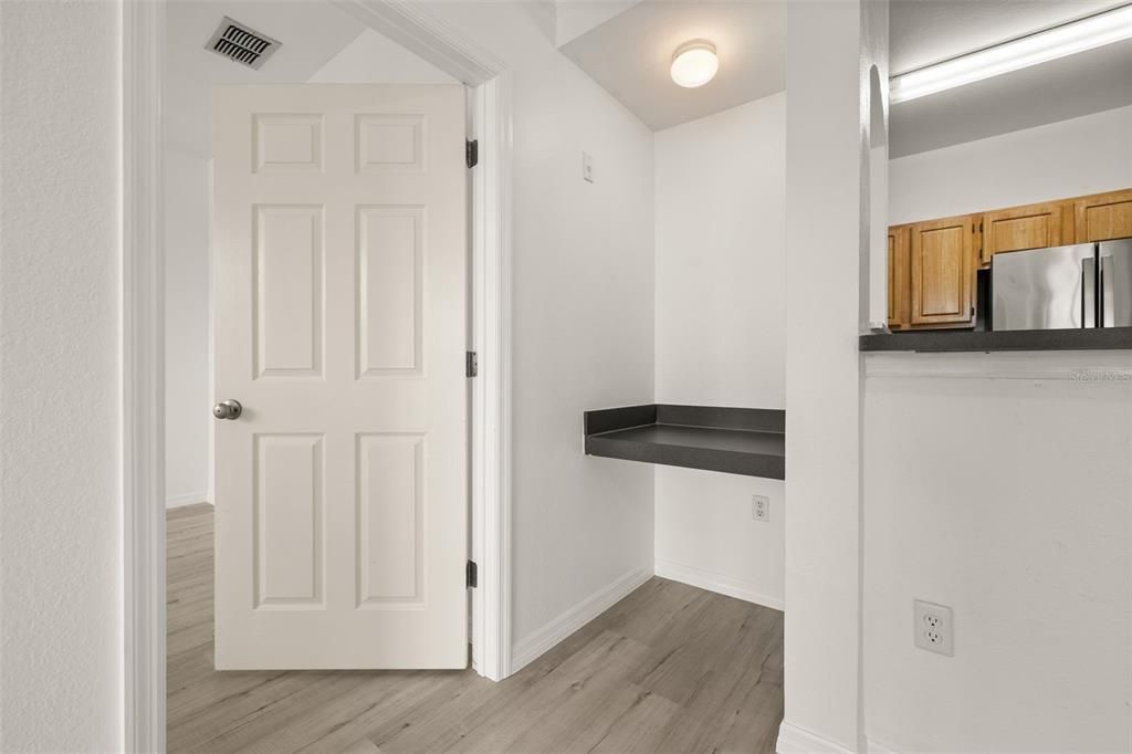 For Sale: $175,000 (2 beds, 2 baths, 1233 Square Feet)