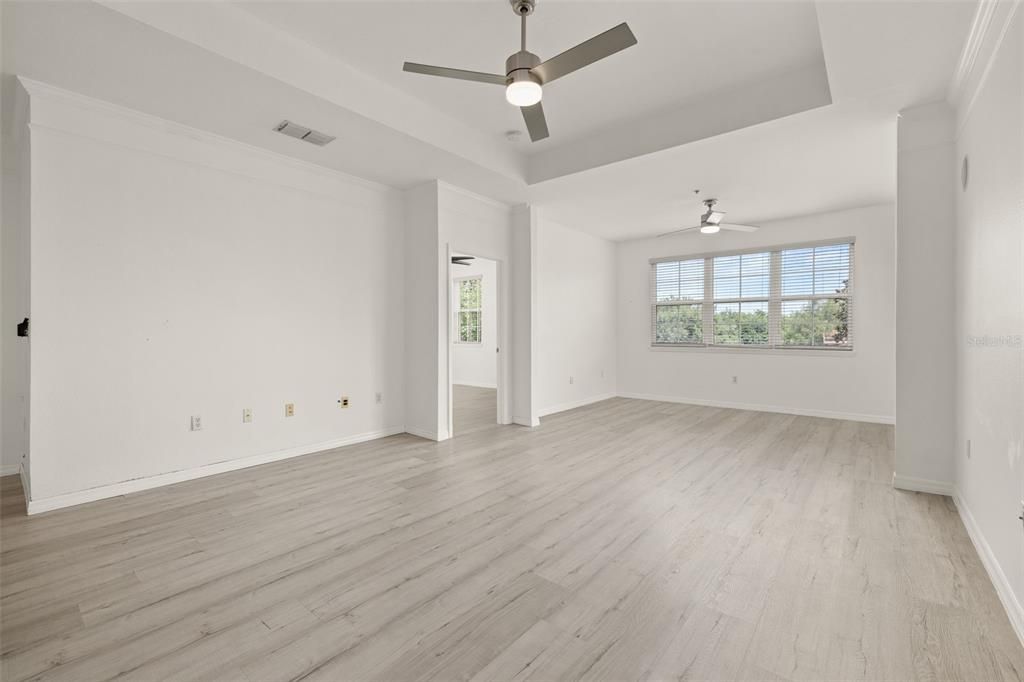 For Sale: $175,000 (2 beds, 2 baths, 1233 Square Feet)