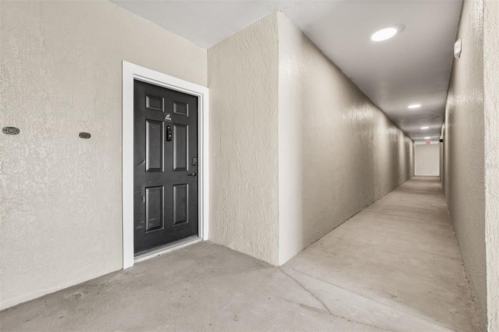 For Sale: $175,000 (2 beds, 2 baths, 1233 Square Feet)