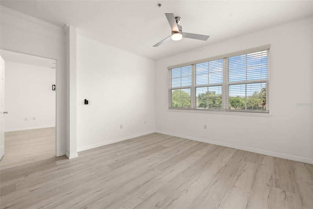 For Sale: $175,000 (2 beds, 2 baths, 1233 Square Feet)