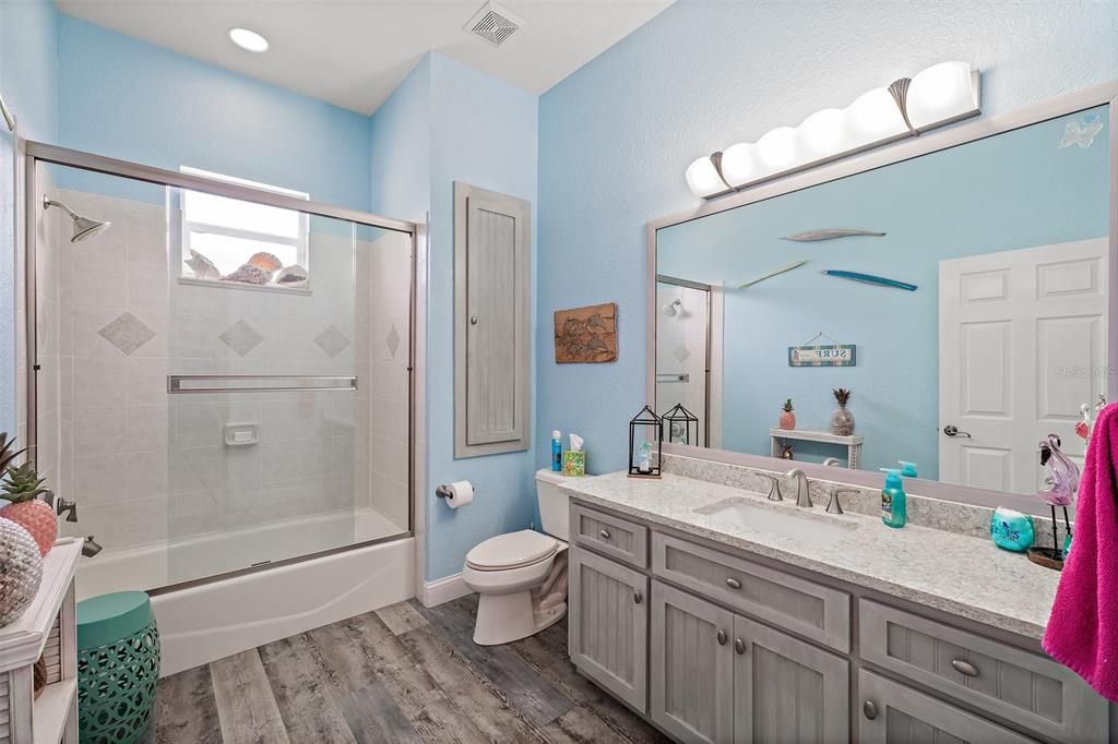 For Sale: $949,000 (4 beds, 2 baths, 2632 Square Feet)
