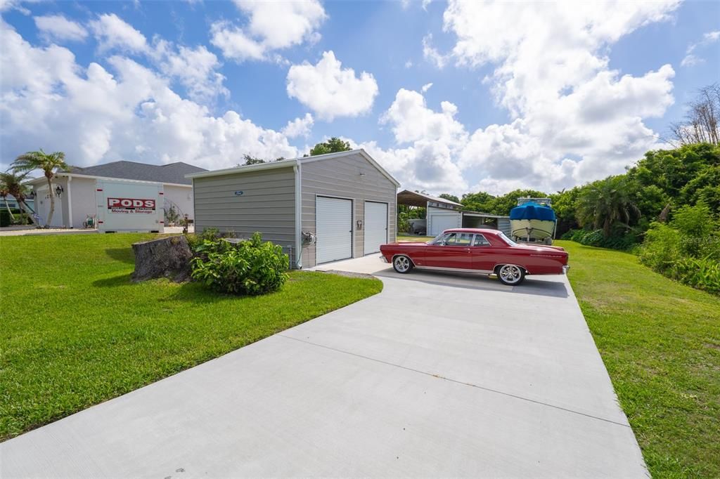 For Sale: $949,000 (4 beds, 2 baths, 2632 Square Feet)