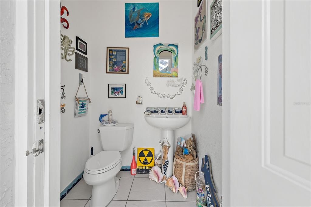 For Sale: $949,000 (4 beds, 2 baths, 2632 Square Feet)