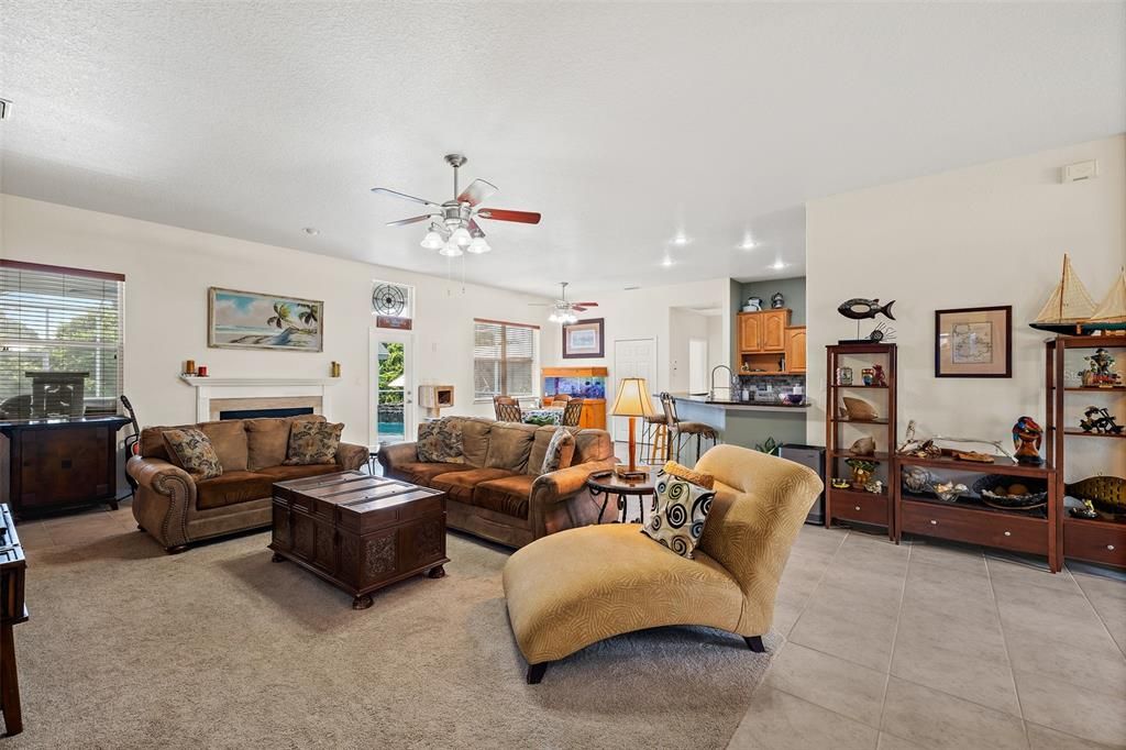 For Sale: $949,000 (4 beds, 2 baths, 2632 Square Feet)