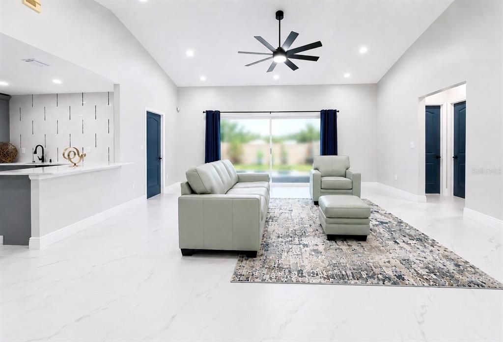 Active With Contract: $540,000 (3 beds, 2 baths, 1801 Square Feet)