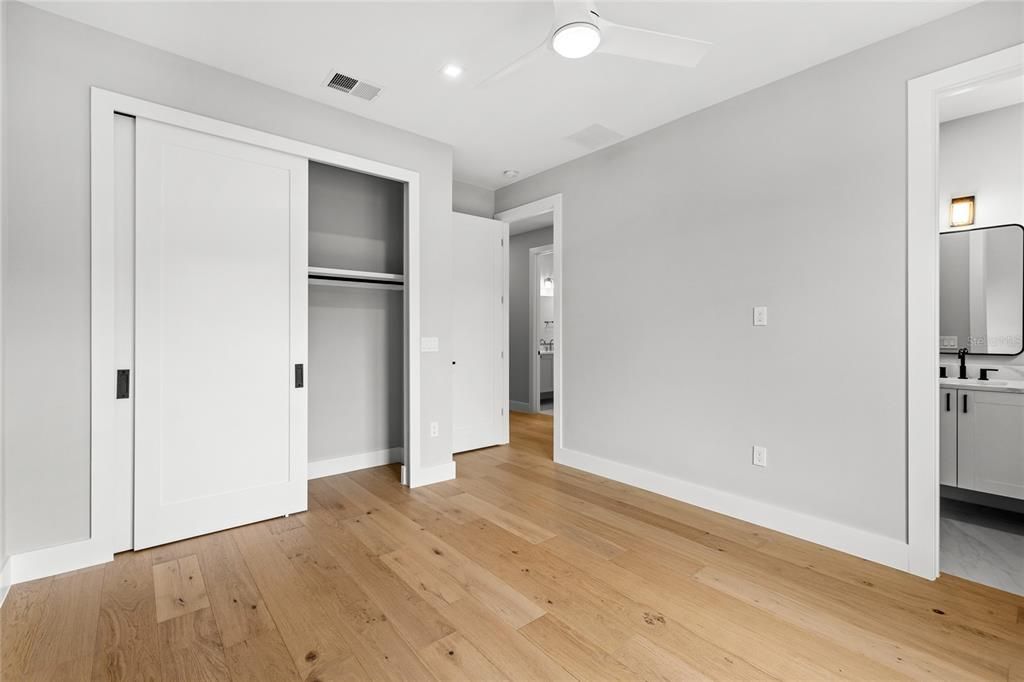 For Sale: $1,179,000 (5 beds, 4 baths, 3317 Square Feet)