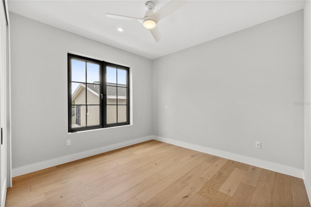 For Sale: $1,179,000 (5 beds, 4 baths, 3317 Square Feet)