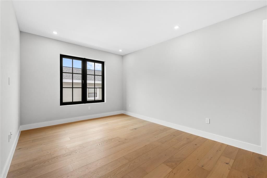 For Sale: $1,179,000 (5 beds, 4 baths, 3317 Square Feet)