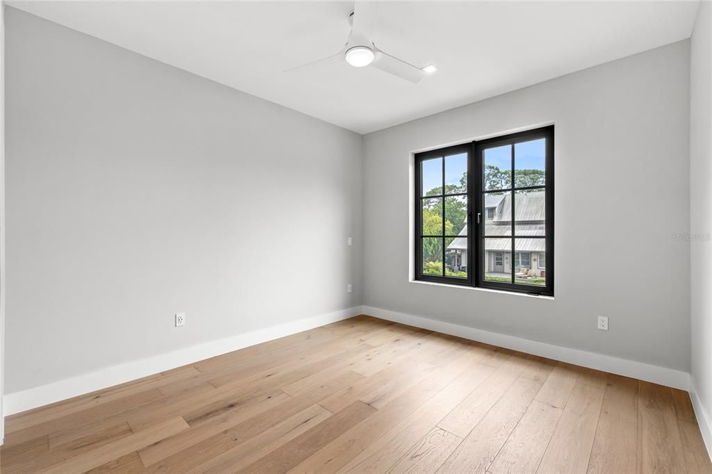 For Sale: $1,179,000 (5 beds, 4 baths, 3317 Square Feet)