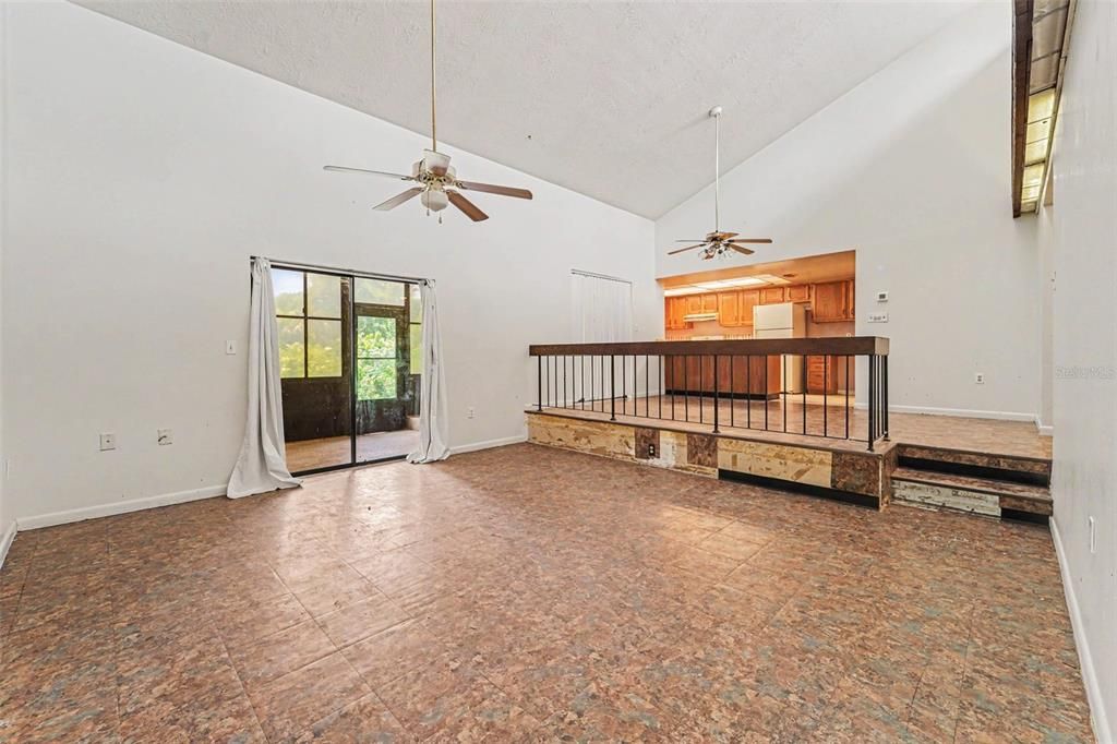 En Venta: $130,000 (2 camas, 2 baños, 1303 Pies cuadrados)